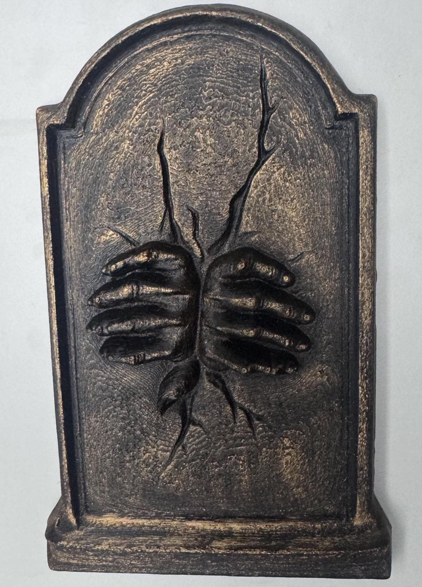 Creepy Hands Tombstone Sculpture: Gothic Horror Wall Art, Halloween Decor