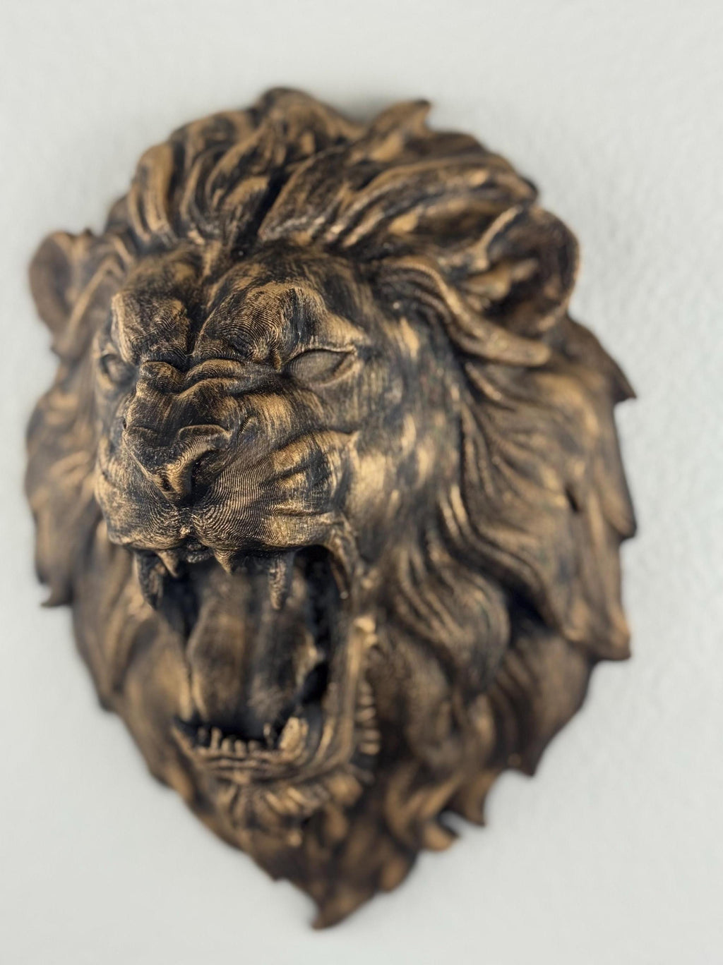 Roaring Lion Head Wall Sculpture: Antique Gold Jungle Decor (8.5")