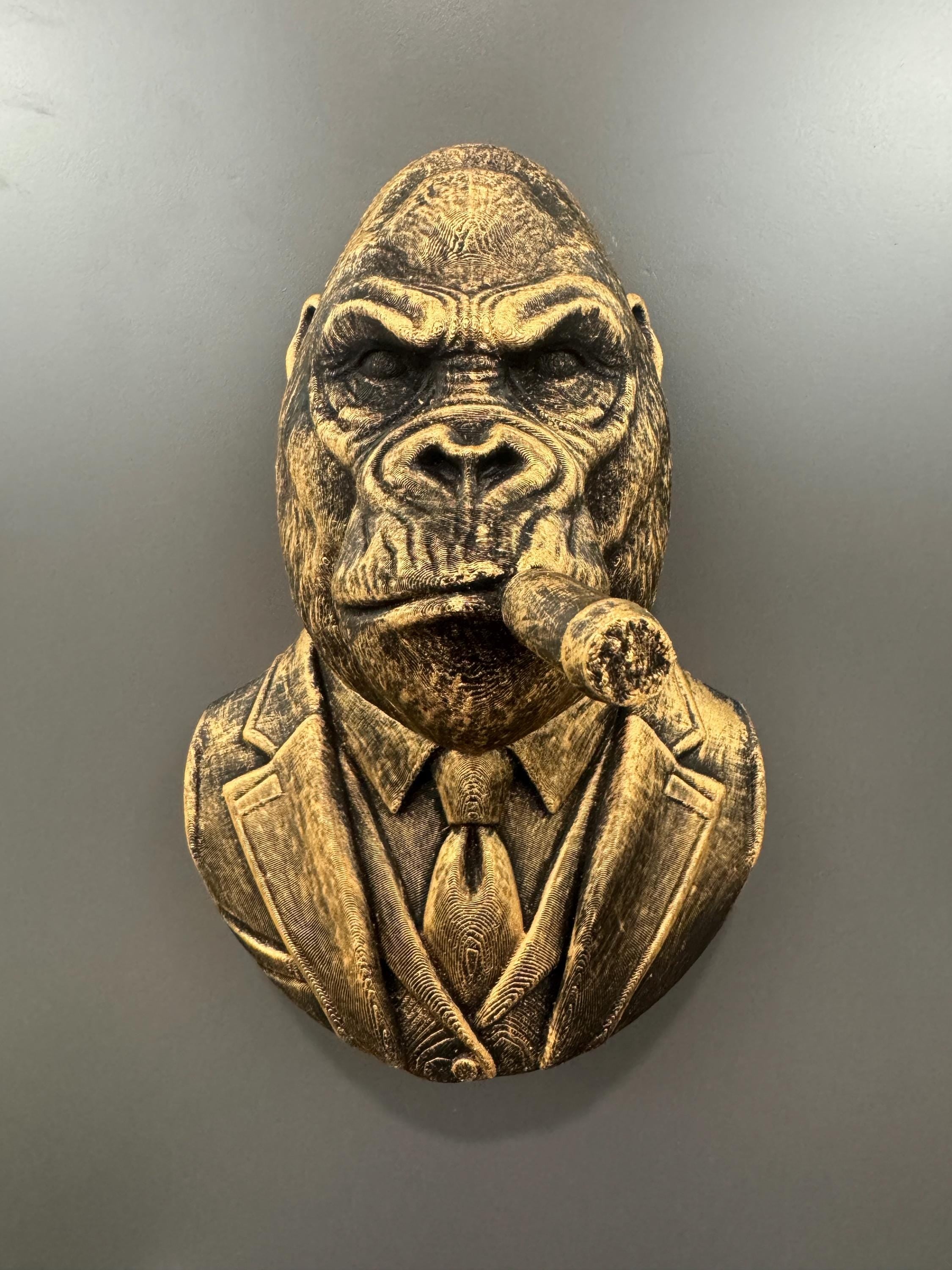 Gentleman Gorilla Wall Sculpture - Boss Ape in Suit Smoking Cigar Art - Gold Bronze Animal Head Bust - Alpha Male Office Decor Man Cave Gift