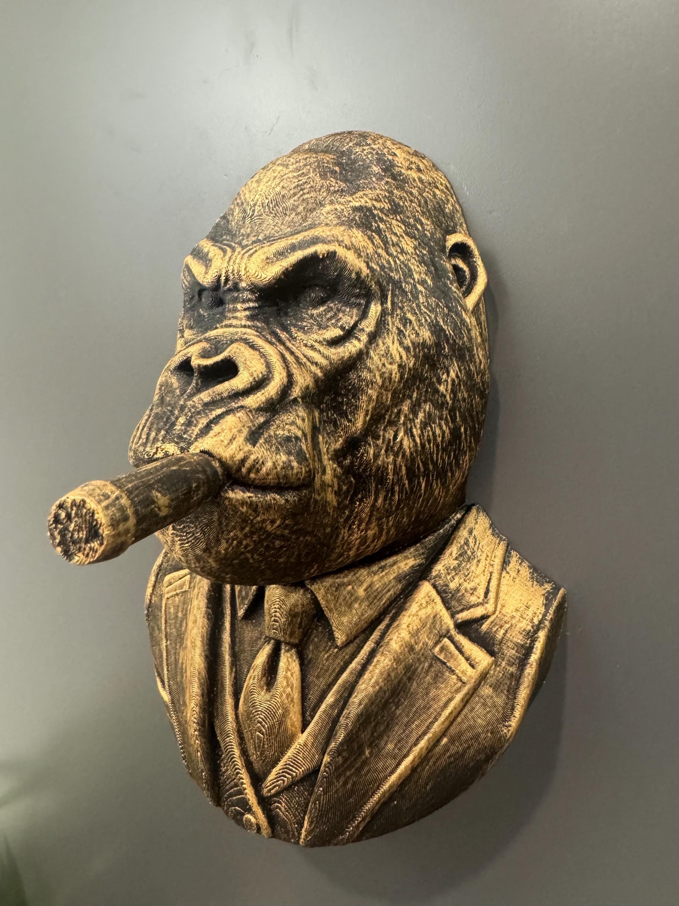 Gentleman Gorilla Wall Sculpture - Boss Ape in Suit Smoking Cigar Art - Gold Bronze Animal Head Bust - Alpha Male Office Decor Man Cave Gift