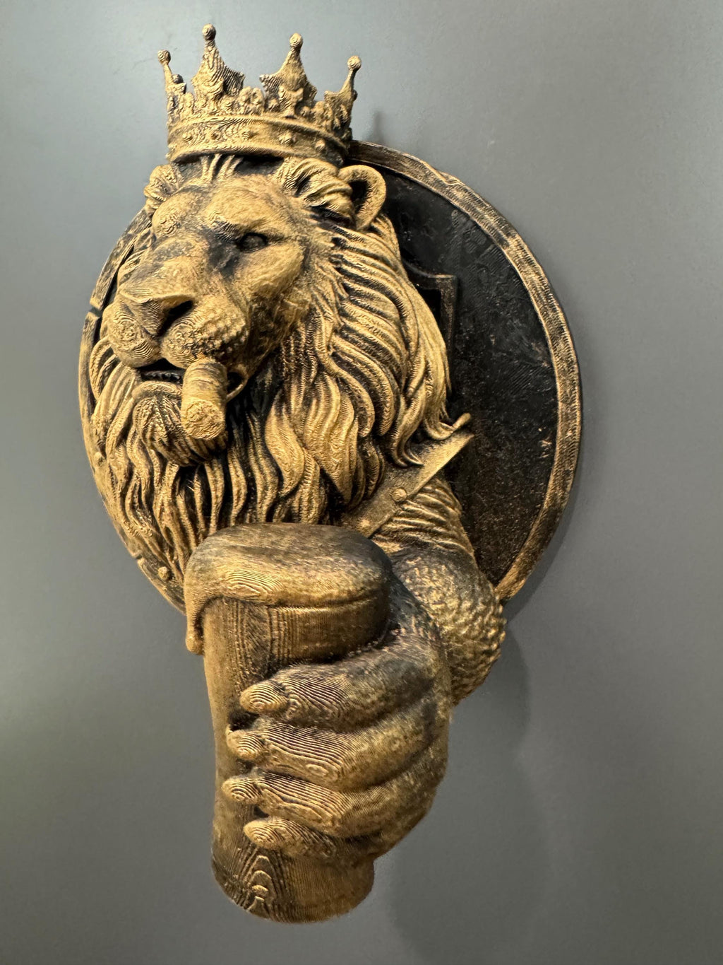 Sculptural Relief Crowned Lion with Beer - Perfect Man Cave & Bar Decor Gift