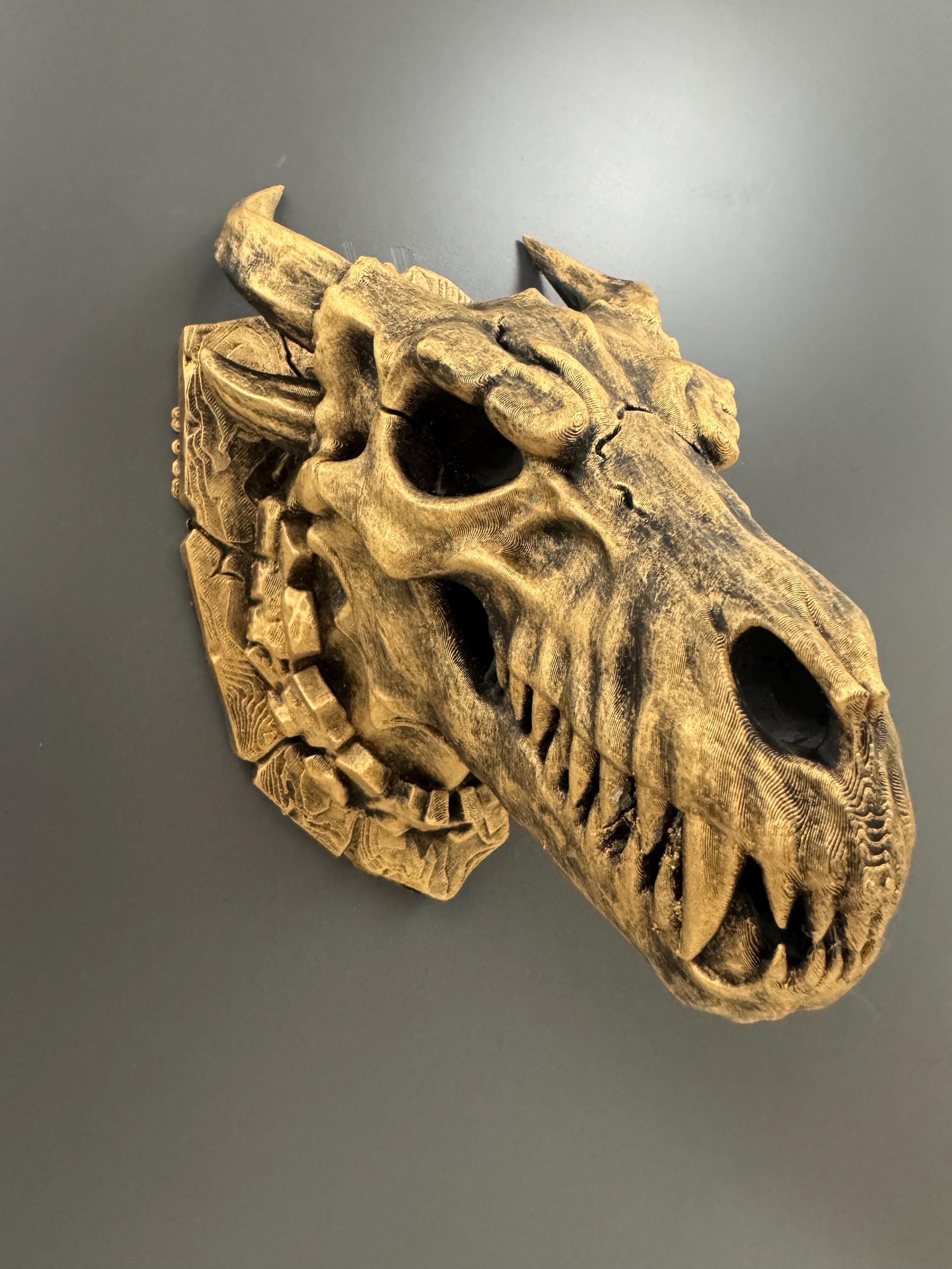Dragon Skull Wall Mount | Gothic Fantasy Wall Decor | Mythical Beast Sculpture | Dark Academia Home Decor | Dragon Gift for Him