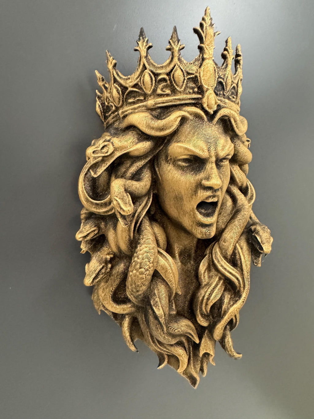 Crowned Medusa Wall Sculpture | Screaming Gorgon Queen | Gothic Snake Hair Wall Art | Dark Mythology Decor | Medusa Crown Gift