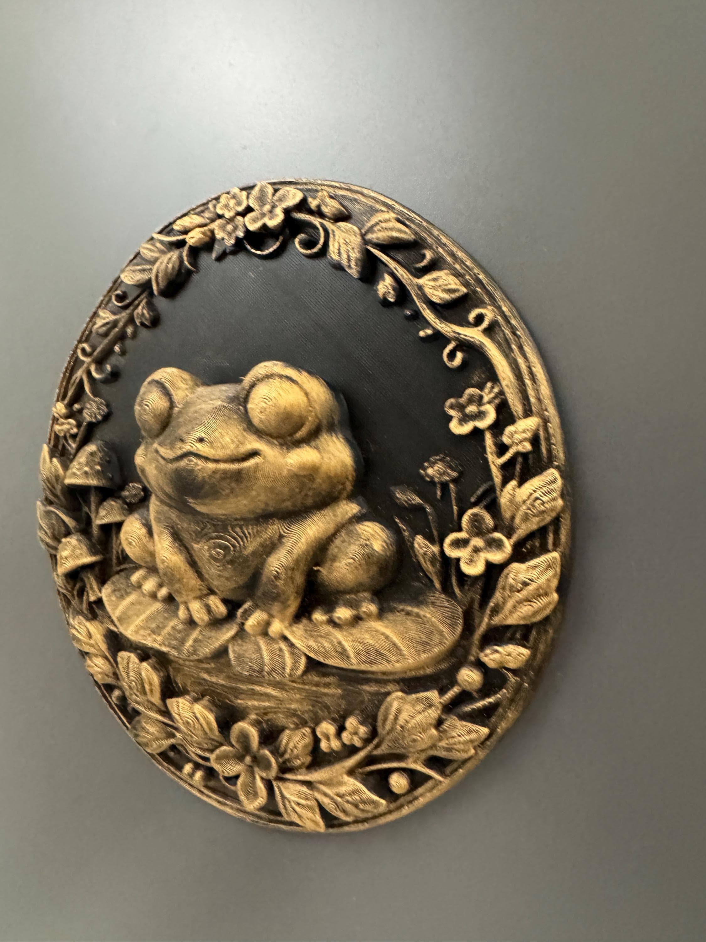 Frog Wall Sculpture | Cottagecore Toad Medallion Plaque | Mushroom Lily Pad Wall Decor | Whimsical Nature Art | Frog Lover Gift