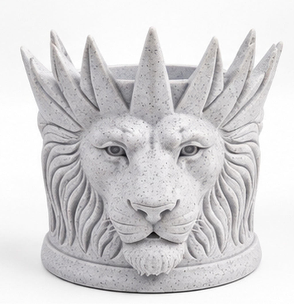 Front view of the crowned lion toothbrush holder