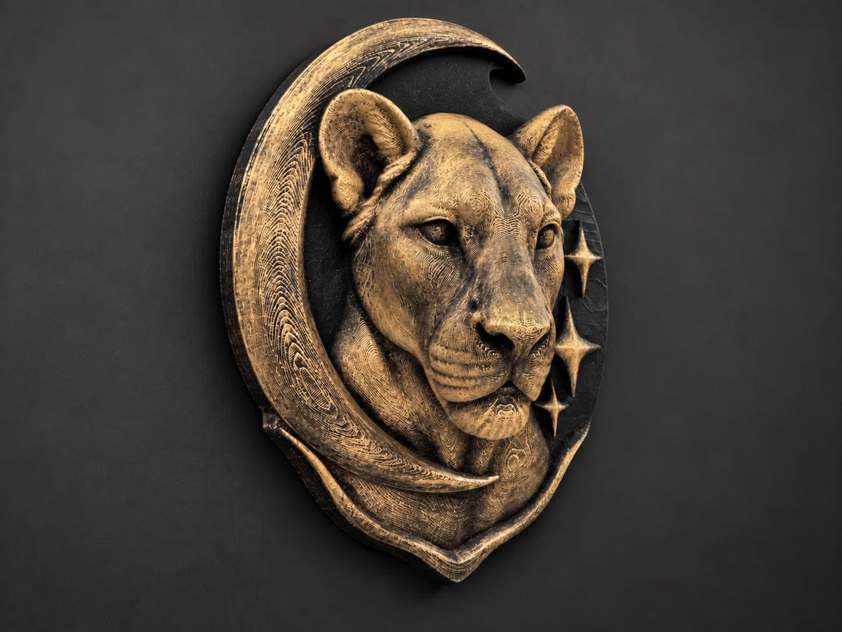 Right angle of the celestial lioness showing the crescent moon edge